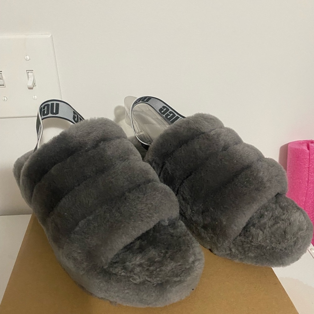 NWT UGG Fluff Yeah Slide - Grey